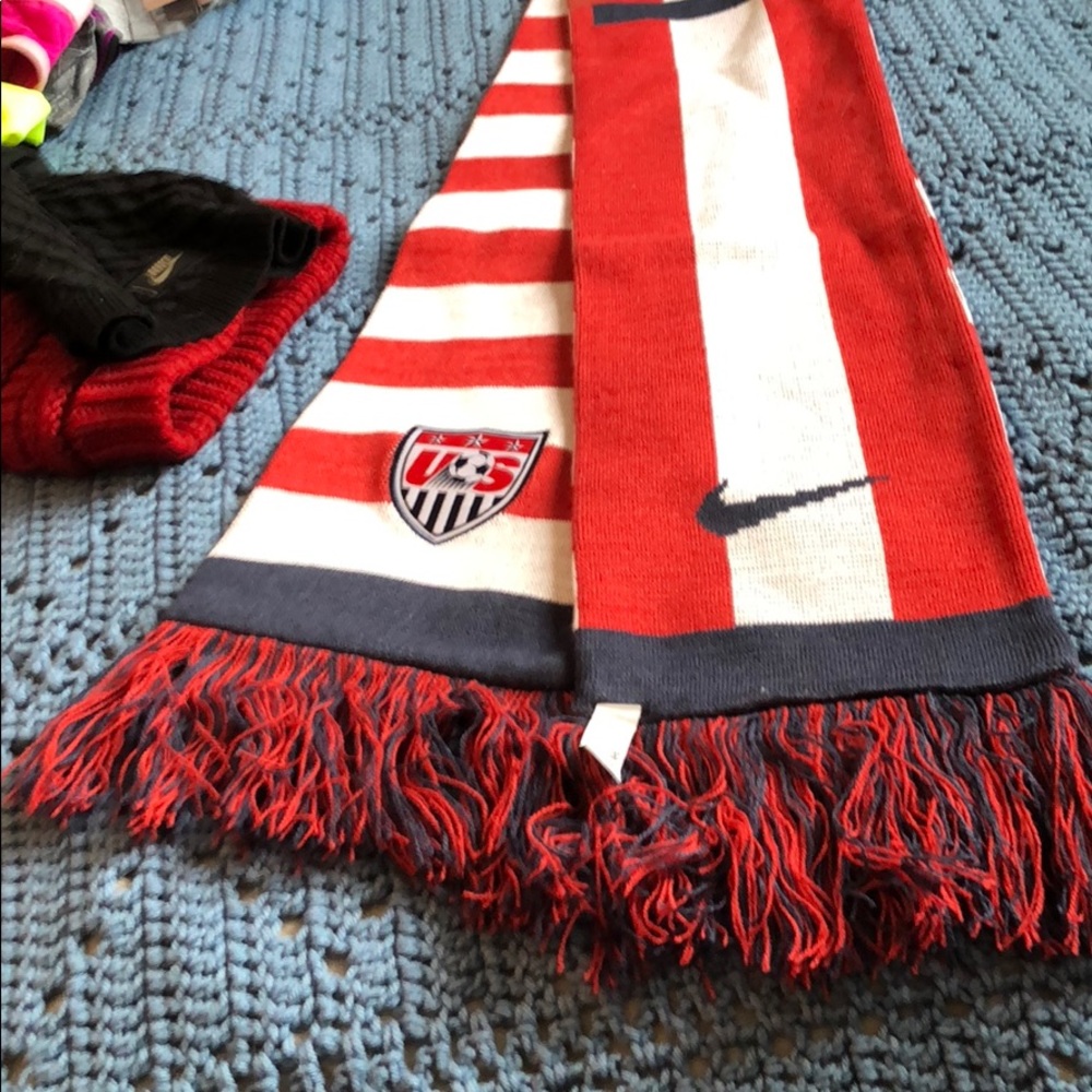 Nike USA Soccer Scarf & Toboggans